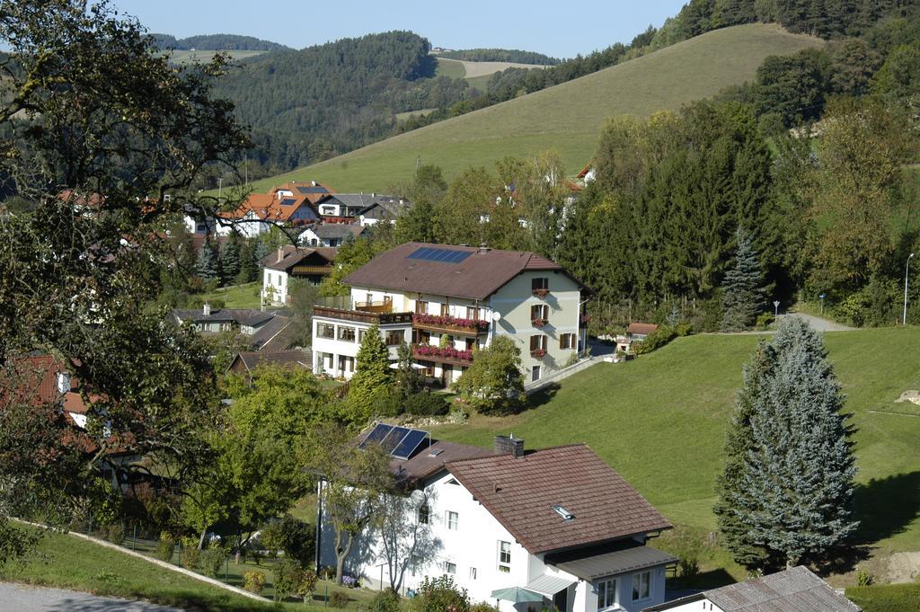 Geniesserpension Dopler - Zur Schonen Au Bad Schönau Exterior foto